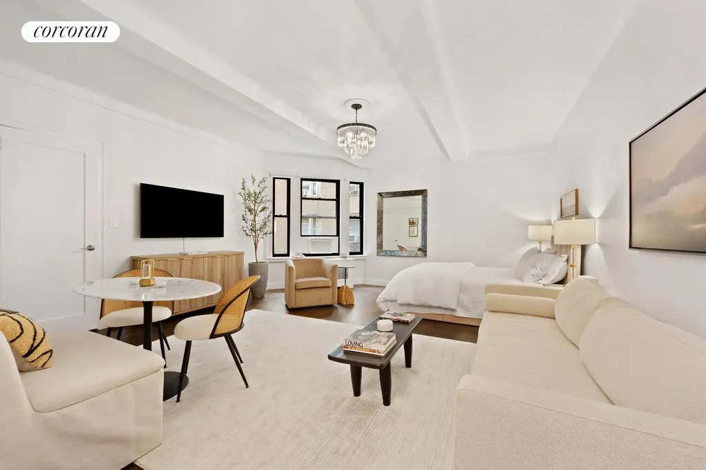 24 5th Avenue New York City NY 10011