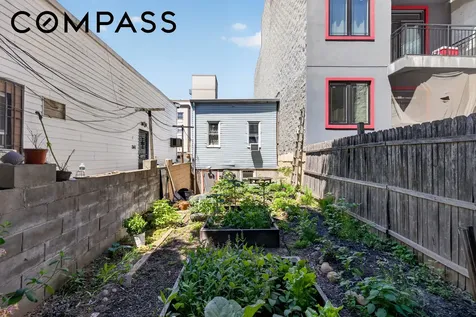 239 Buffalo Avenue New York City NY 11213