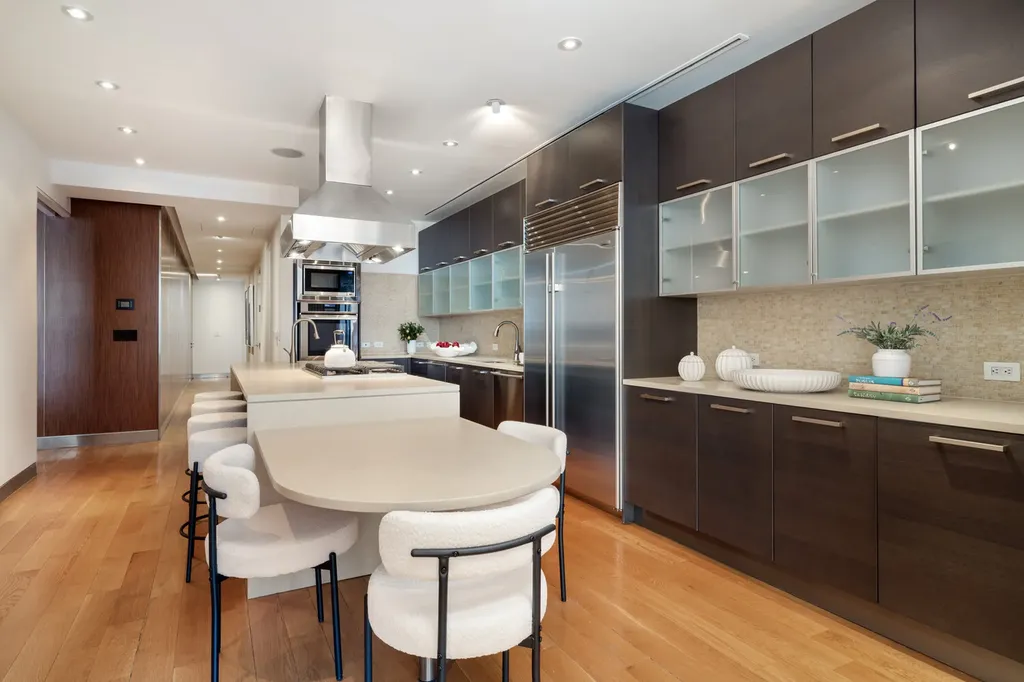 157 E 84th Street New York City NY 10028