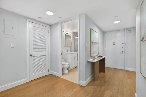 308 E 38th Street New York City NY 10016