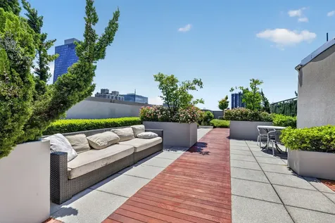 308 E 38th Street New York City NY 10016