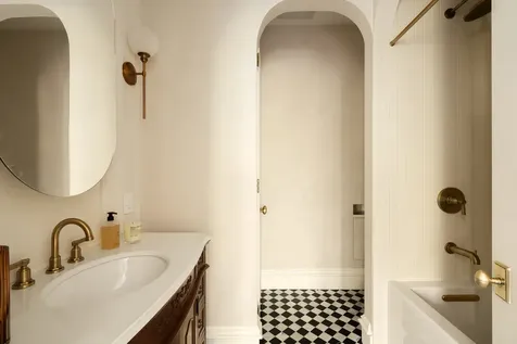 428 W 20th Street New York City NY 10011