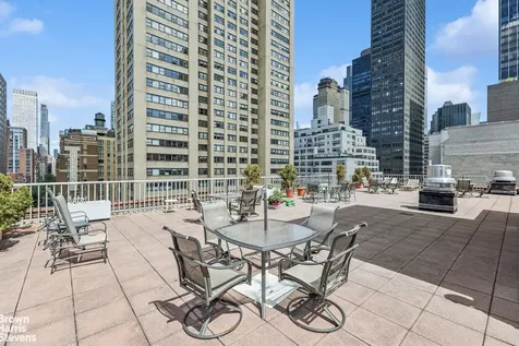 201 E 37th Street New York City NY 10016