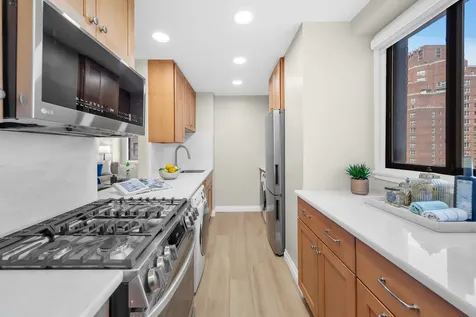 345 E 73rd Street New York City NY 10021