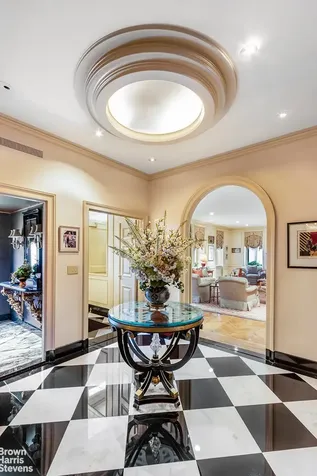 25 Sutton Place New York City NY 10022