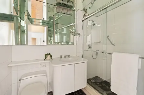 25 Sutton Place S New York City NY 10022