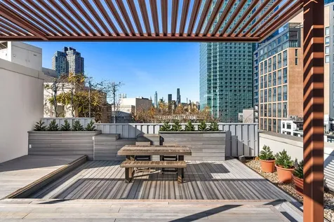 27-28 Thomson Avenue New York City NY 11101