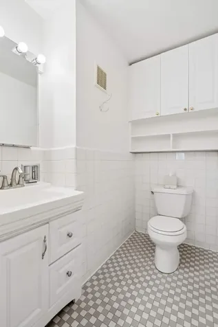 25 Sutton Place S New York City NY 10022