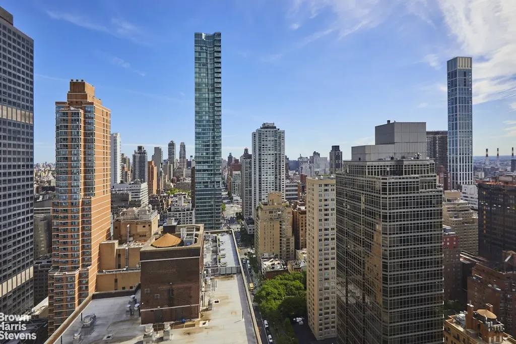 250 E 54th Street New York City NY 10022