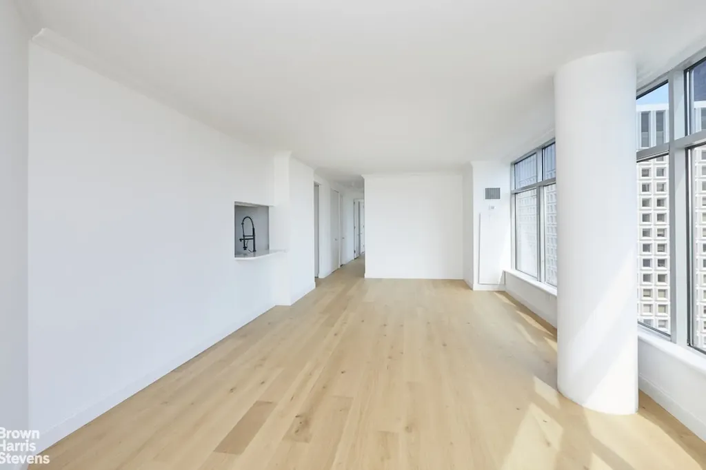 250 E 54th Street New York City NY 10022