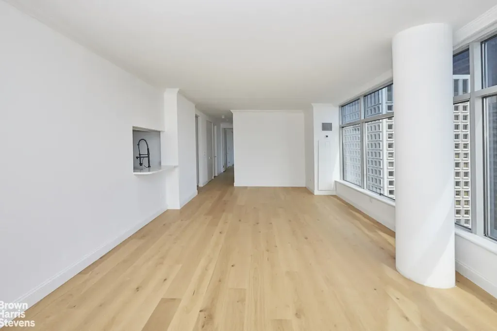 250 E 54th Street New York City NY 10022