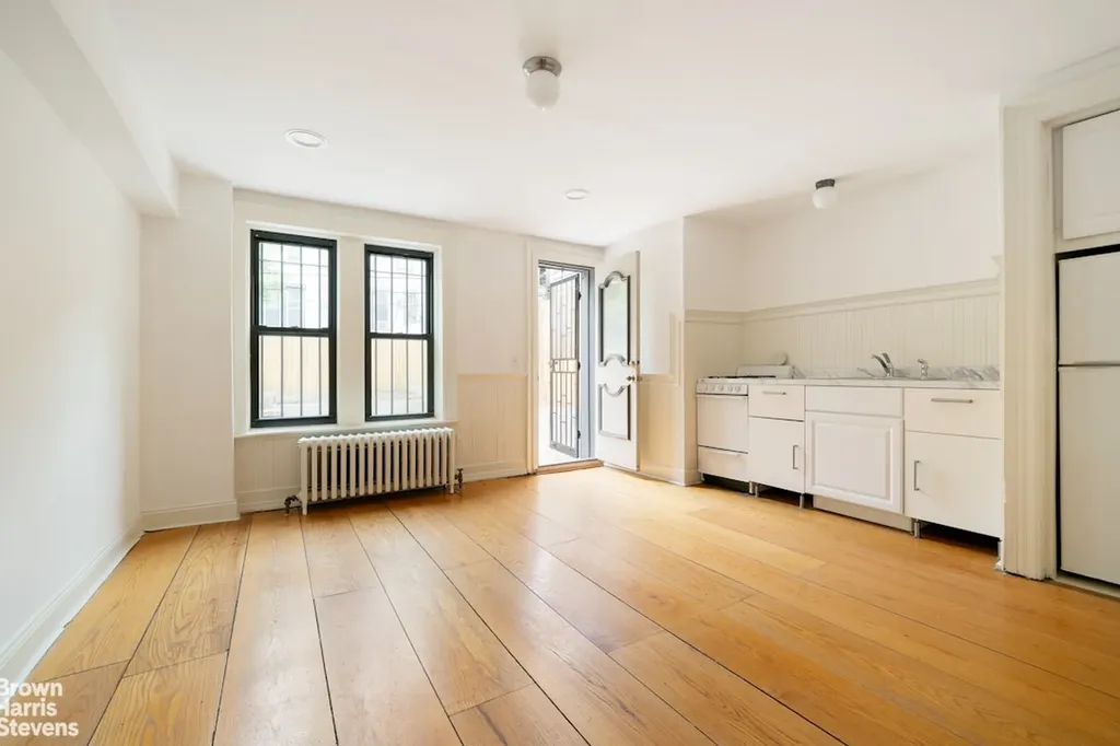 233 Decatur Street New York City NY 11233
