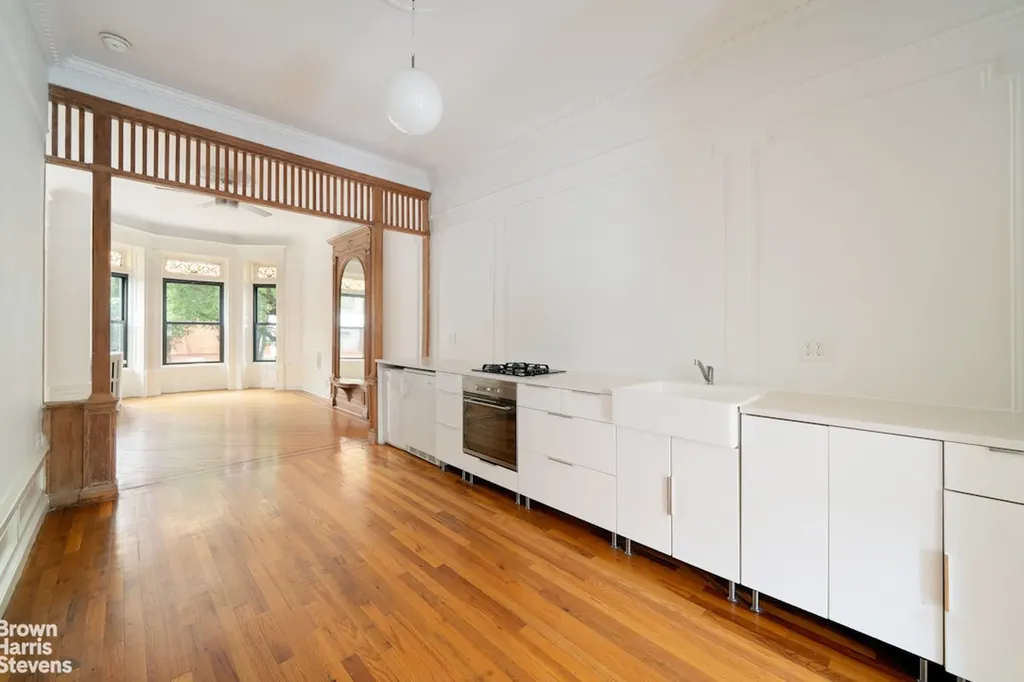 233 Decatur Street New York City NY 11233