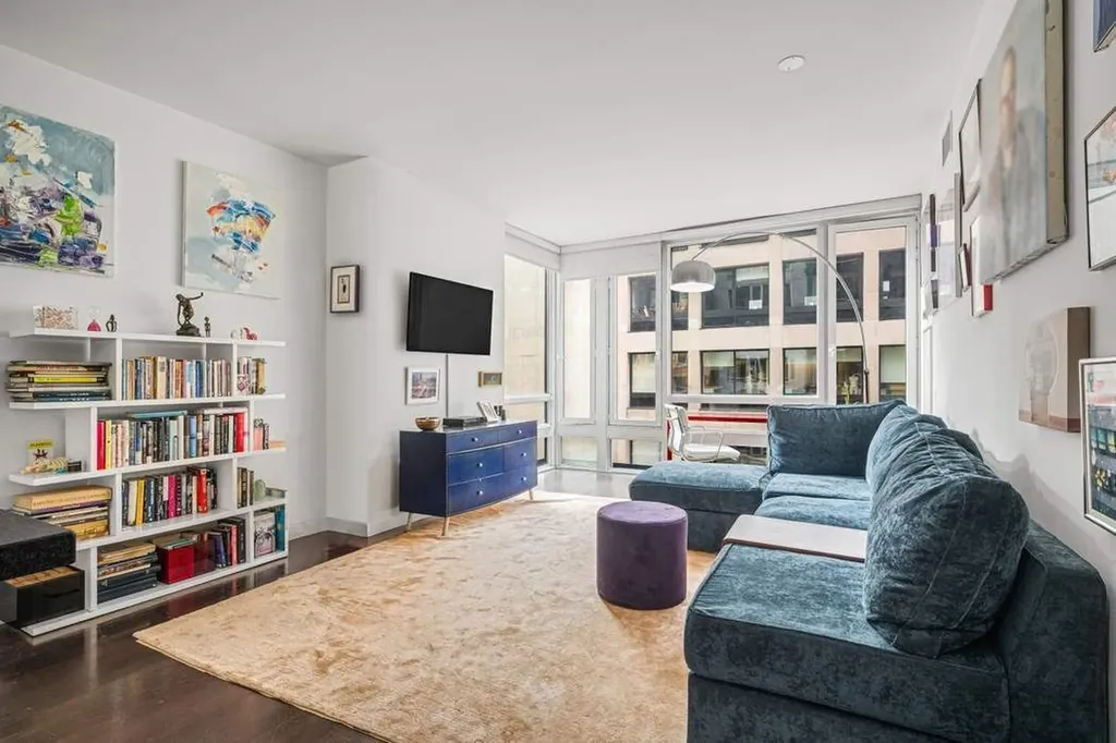 261 W 28th Street New York City NY 10001