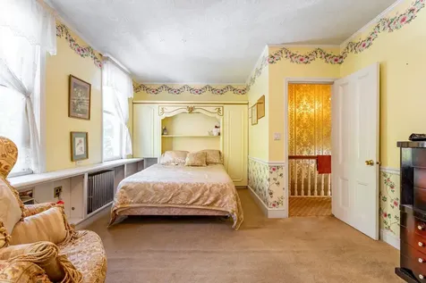 65-26 38th Avenue New York City NY 11377