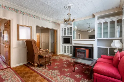 65-26 38th Avenue New York City NY 11377