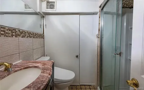 244-19 Grand Central Parkway New York City NY 11362