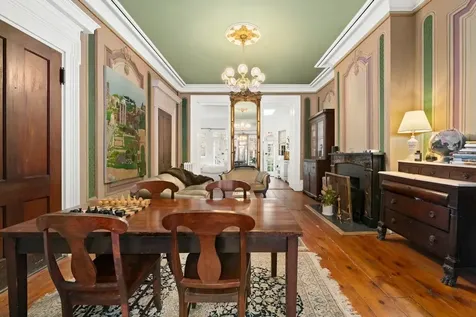 325 W 22nd Street New York City NY 10011