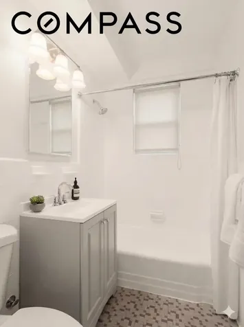 347 E 53rd Street New York City NY 10022