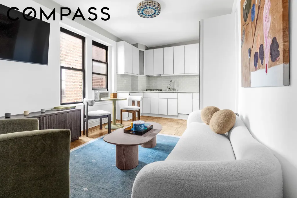 295 W 11th Street New York City NY 10014