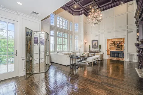125 Benedict Road New York City NY 10304