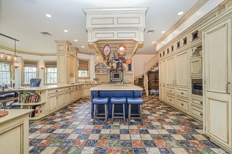 125 Benedict Road New York City NY 10304