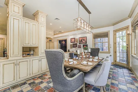 125 Benedict Road New York City NY 10304