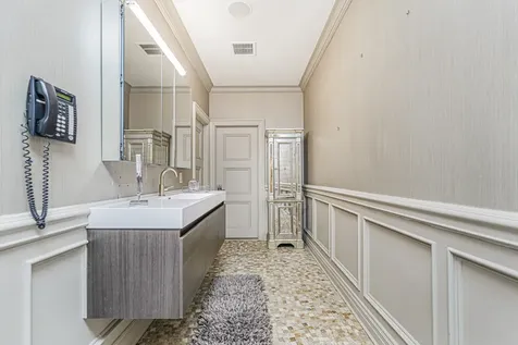 125 Benedict Road New York City NY 10304