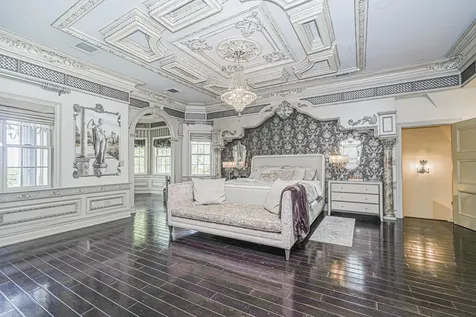125 Benedict Road New York City NY 10304