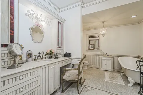 125 Benedict Road New York City NY 10304