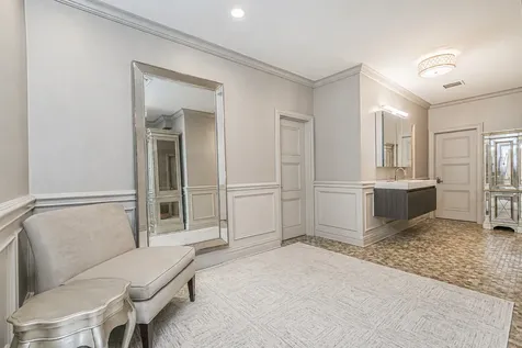 125 Benedict Road New York City NY 10304