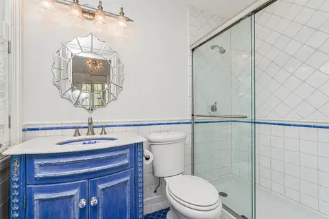 125 Benedict Road New York City NY 10304