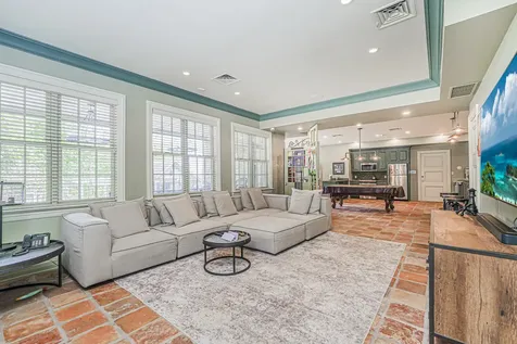 125 Benedict Road New York City NY 10304