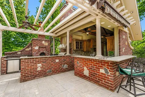 125 Benedict Road New York City NY 10304