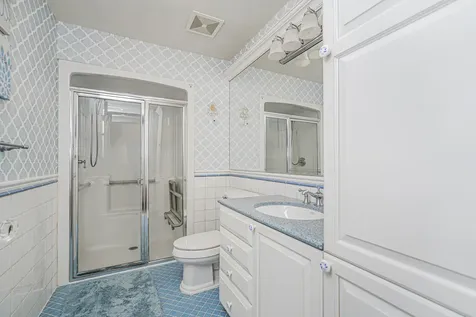 125 Benedict Road New York City NY 10304