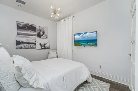 125 Benedict Road New York City NY 10304