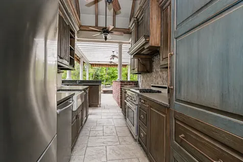 125 Benedict Road New York City NY 10304