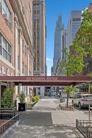220 Madison Avenue New York City NY 10016