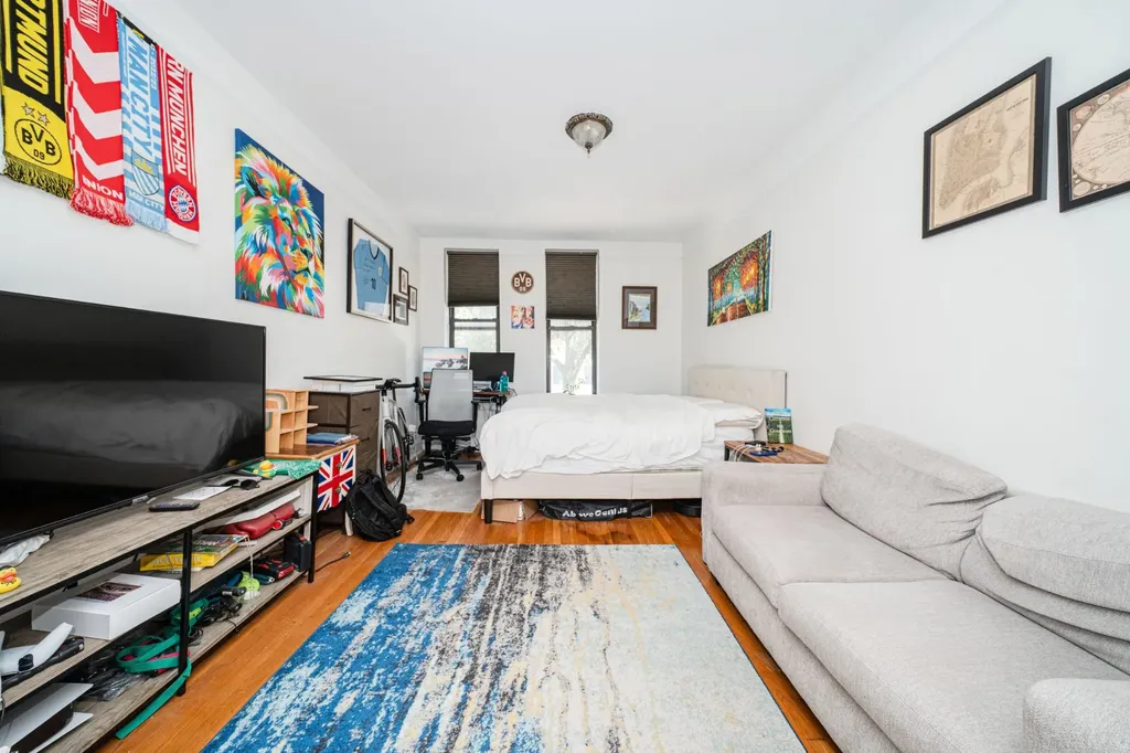 344 W 17th Street New York City NY 10011