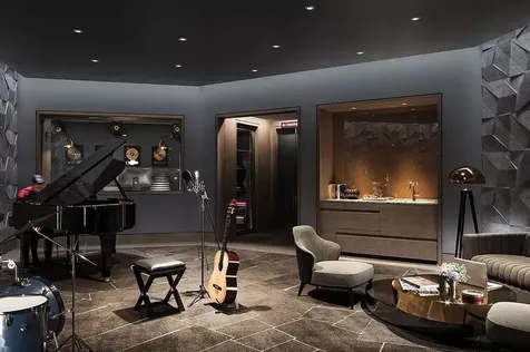 30 Riverside Boulevard New York City NY 10069