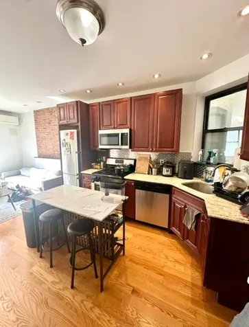 749 9th Avenue New York City NY 10019