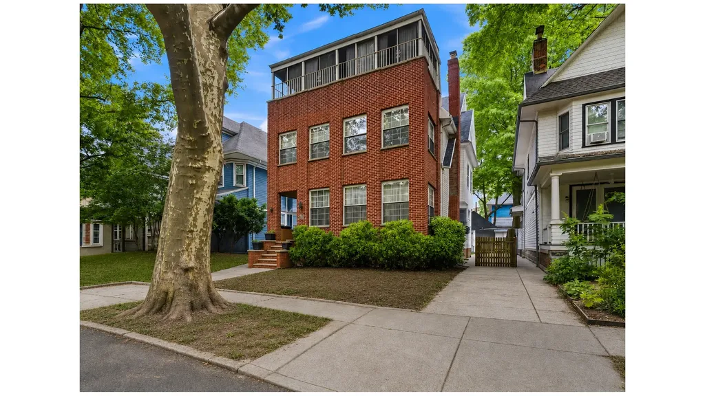 511 Argyle Road New York City NY 11218