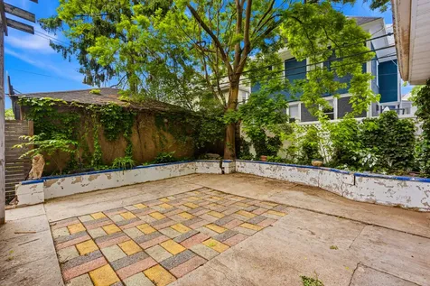 511 Argyle Road New York City NY 11218