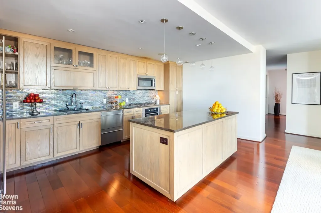 333 Rector Place New York City NY 10280