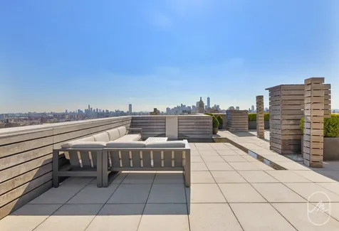 290 3rd Avenue New York City NY 10010