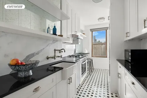 136 Waverly Place New York City NY 10014