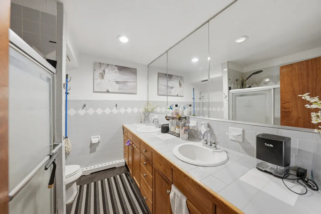 10-37 Bay 31st Street New York City NY 11691