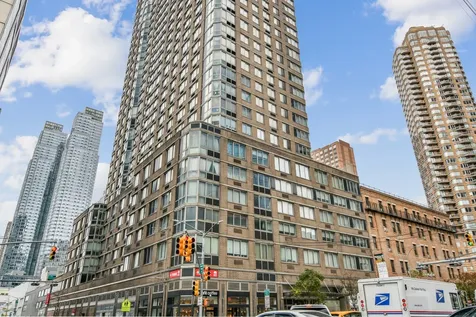 561 10th Avenue New York City NY 10036