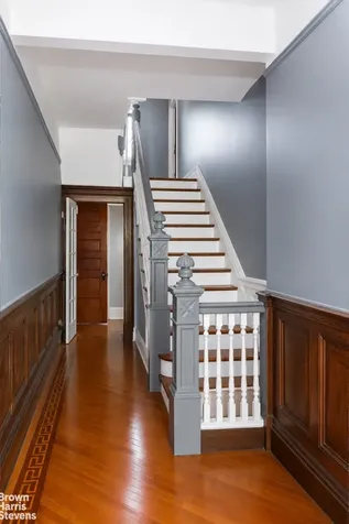 558 E 23rd Street New York City NY 11210