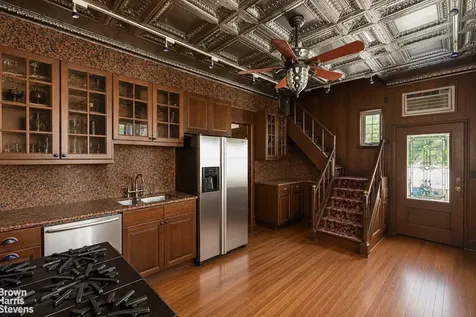 558 E 23rd Street New York City NY 11210